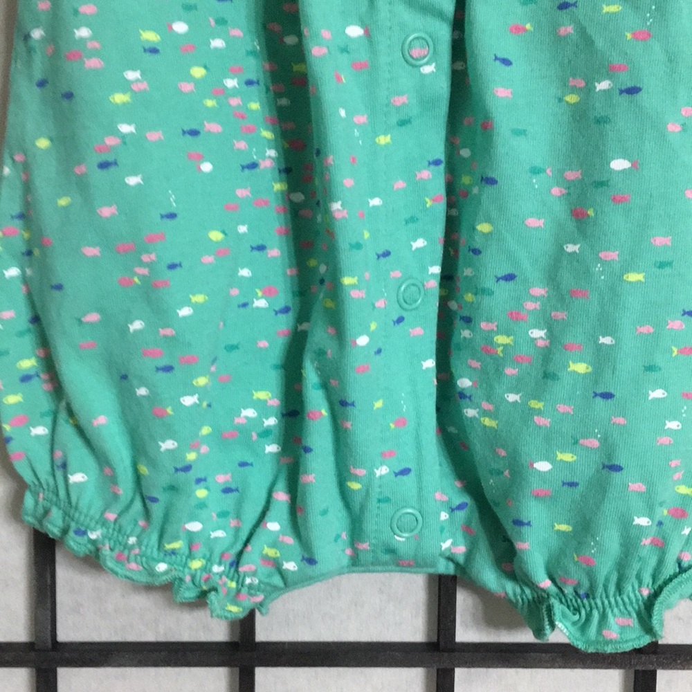 Carter’s Romper - Picture 2 of 4